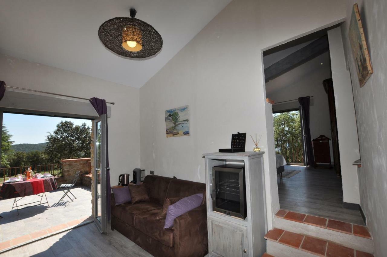 Le Mas Des Colombes Chambres D'Hotes B&B & Spa Oms Luaran gambar