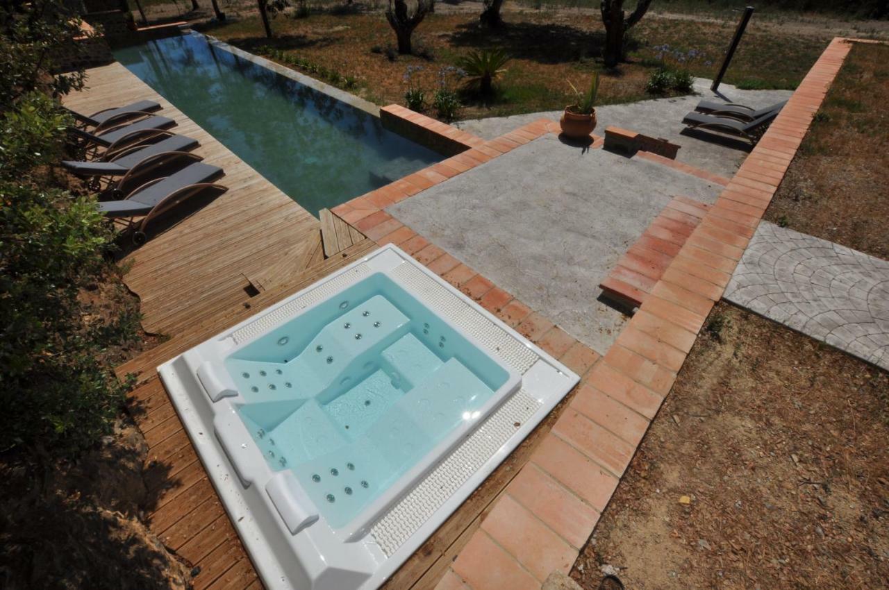 Le Mas Des Colombes Chambres D'Hotes B&B & Spa Oms Luaran gambar